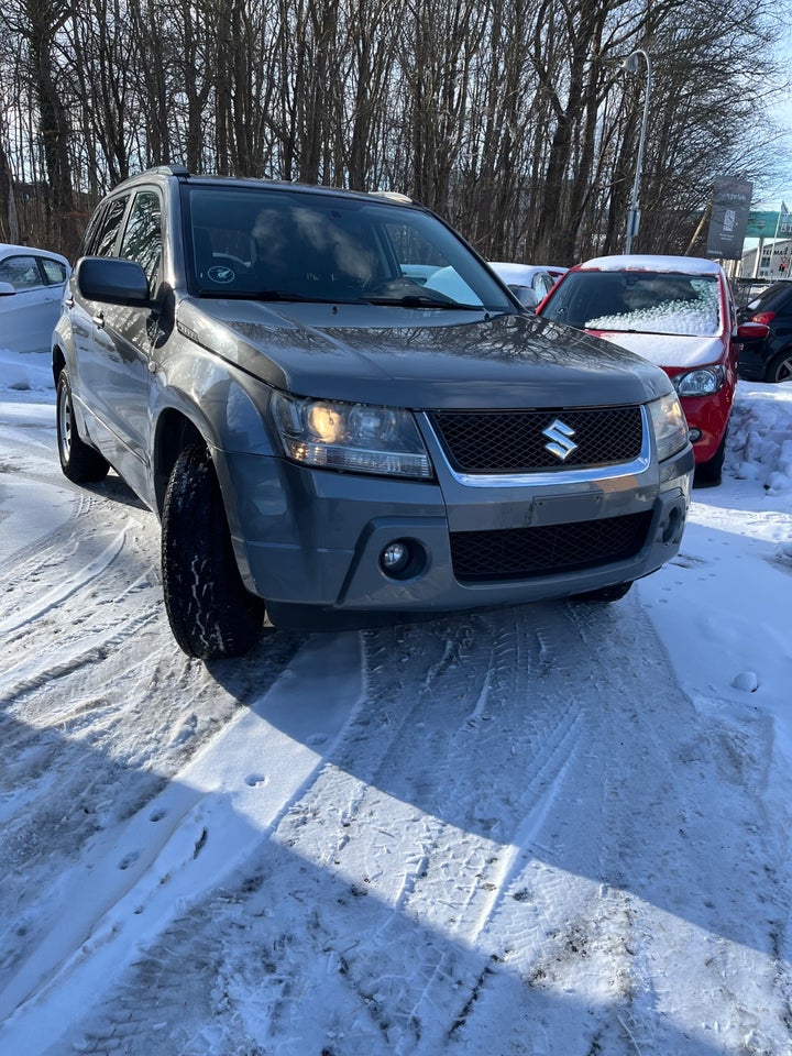 Suzuki Grand Vitara 2,0 Active 5d