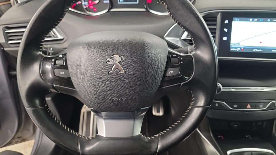 Peugeot 308 1,6 BlueHDi 120 Allure SW 5d