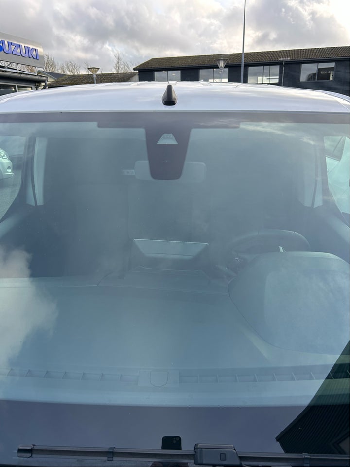 Peugeot Partner 1,5 BlueHDi 130 L2V2 Plus EAT8 Van