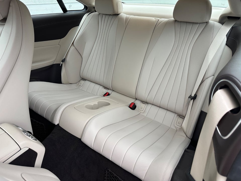 Mercedes E300 2,0 Coupé aut. 2d