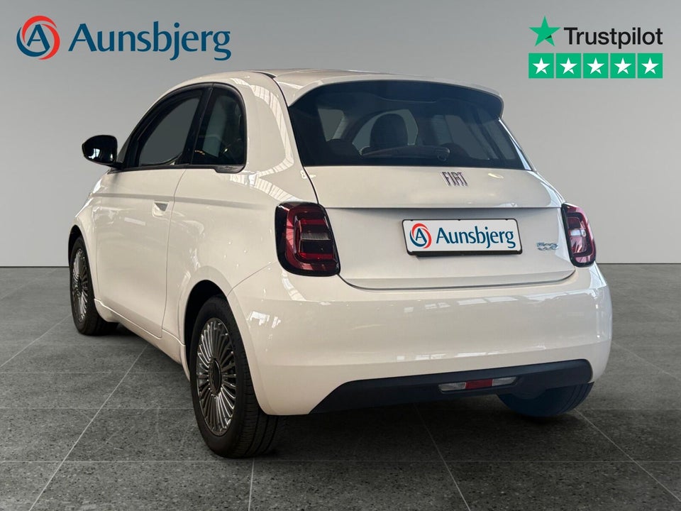 Fiat 500e 42 Icon 3d
