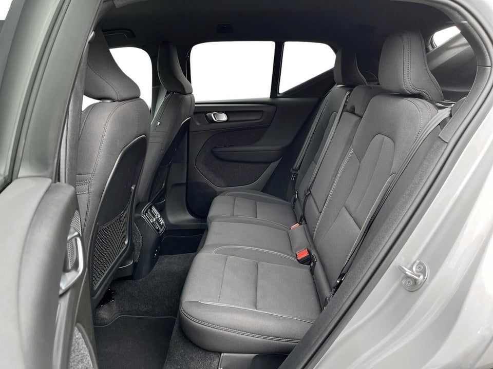 Volvo EX40 Extended Range Core 5d