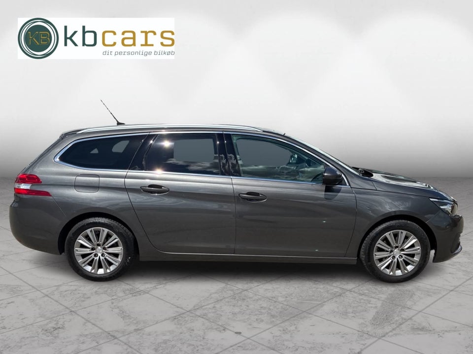 Peugeot 308 1,2 e-THP 130 Allure Sky SW 5d