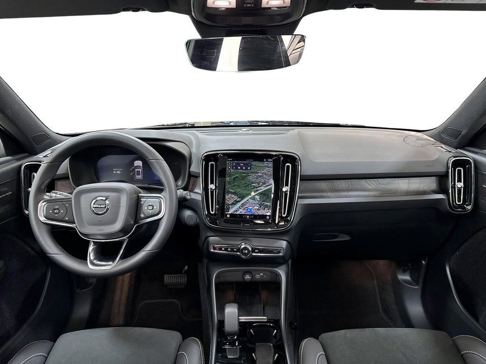 Volvo EX40 Twin Black Edition 5d