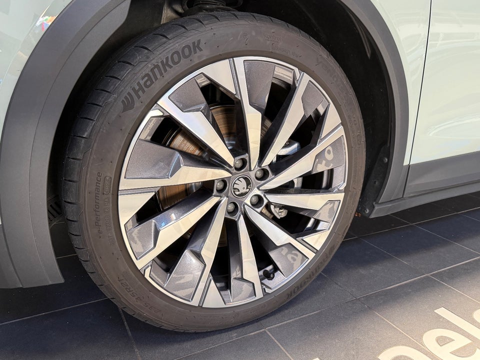 Skoda Elroq 85 iV Lodge 5d