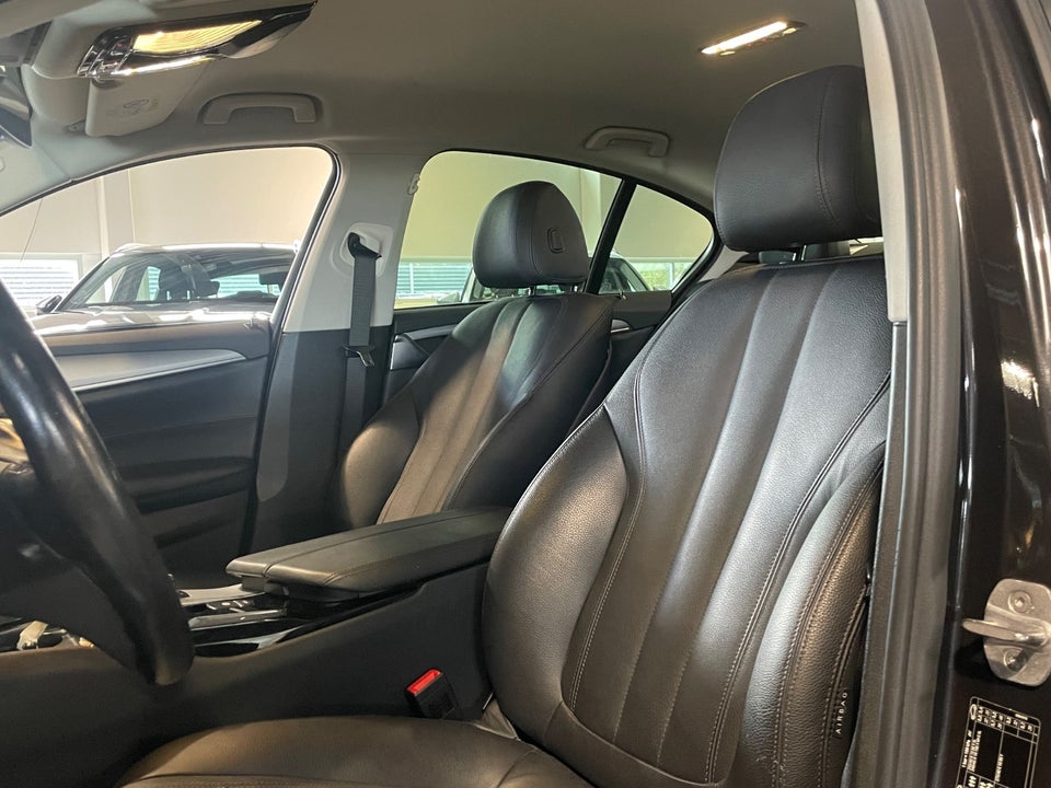 BMW 530d 3,0 Sport Line aut. 4d
