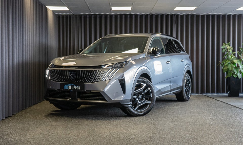 Peugeot e-5008 77 Allure 7prs 5d