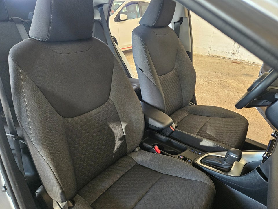 Toyota Yaris 1,5 Hybrid Active Tech+ e-CVT 5d