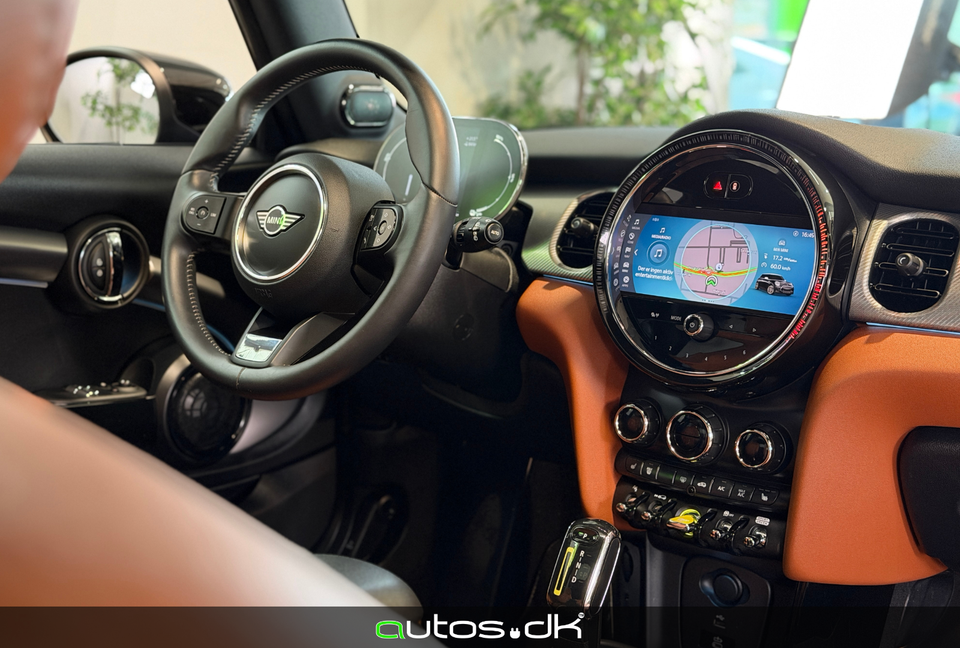 MINI Cooper SE Yours Trim 3d