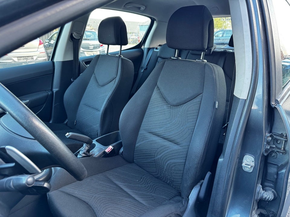 Peugeot 308 1,6 HDi 110 Comfort+ aut. 5d