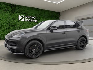 Porsche Cayenne, modelår 2023, 75,400 km