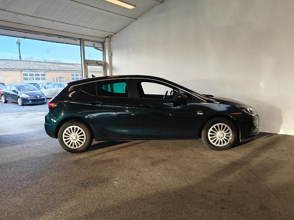 Opel Astra 1,6 CDTi 110 Enjoy 5d
