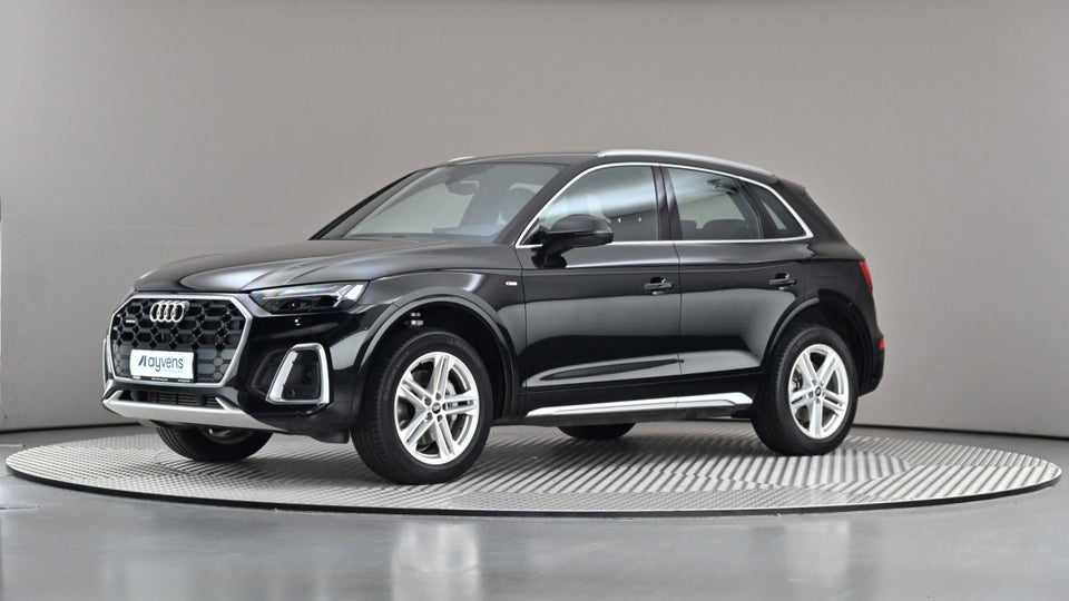 Audi Q5 55 TFSi e S-line quattro S-tr. 5d