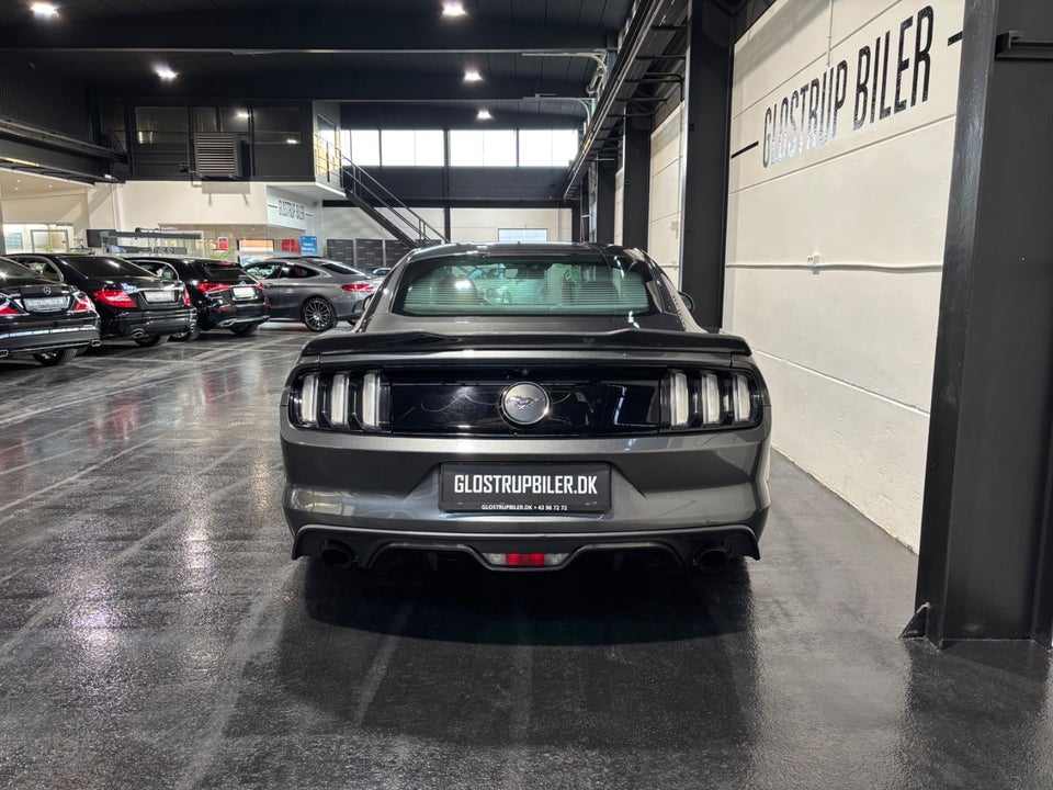 Ford Mustang 2,3 EcoBoost Fastback 2d