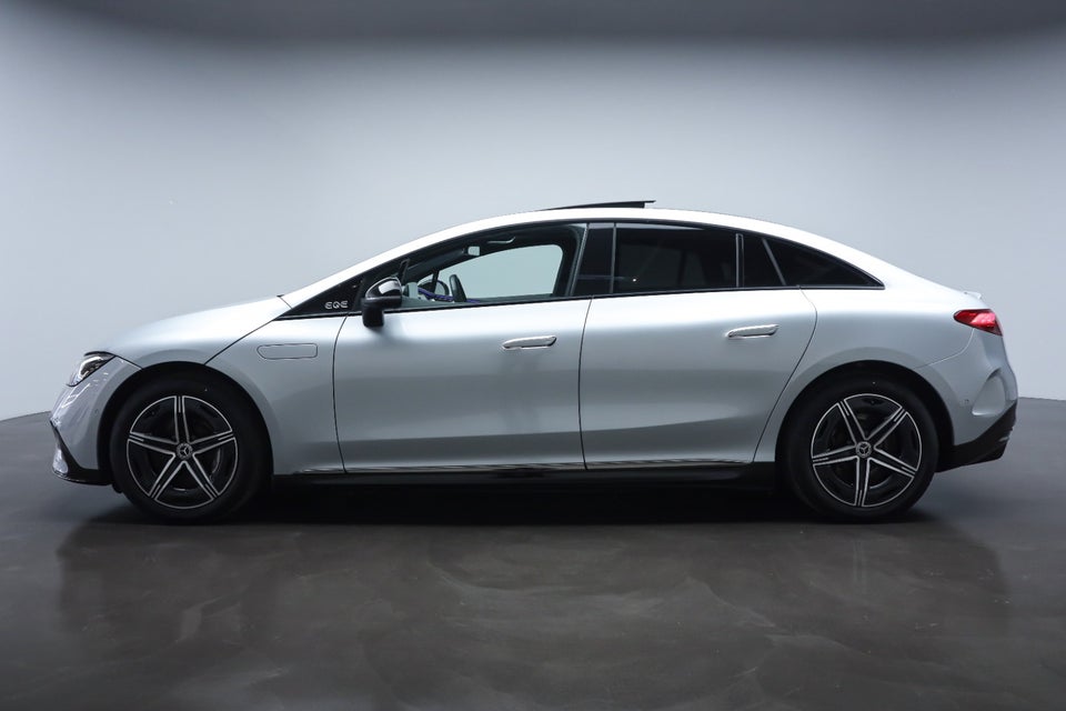 Mercedes EQE300 AMG Line 4d