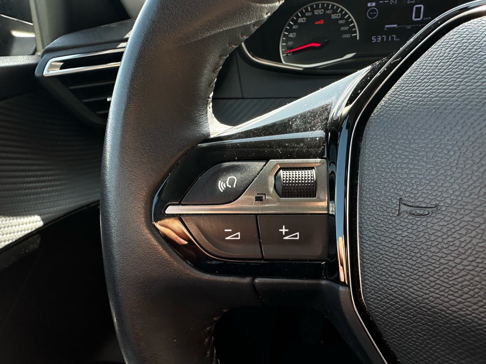 Peugeot 208 1,2 PureTech 75 Style 5d