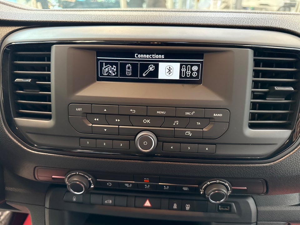 Peugeot e-Expert 50 L2 Plus Van