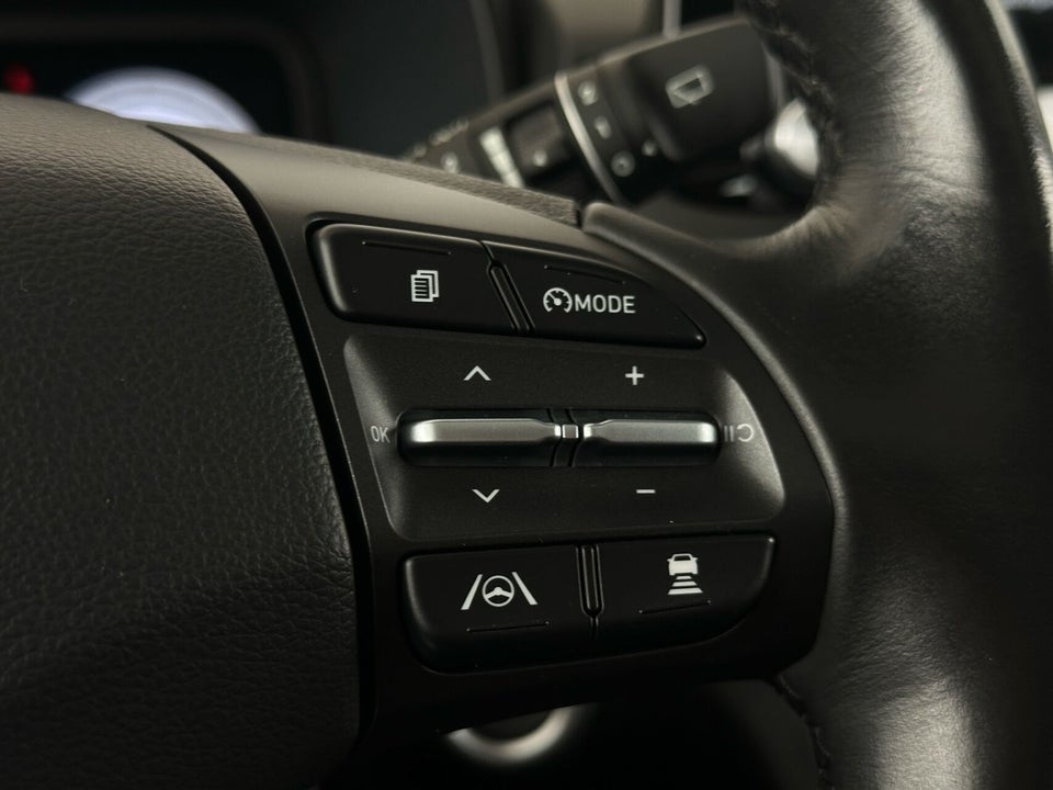 Hyundai Kona 64 EV Ultimate 5d