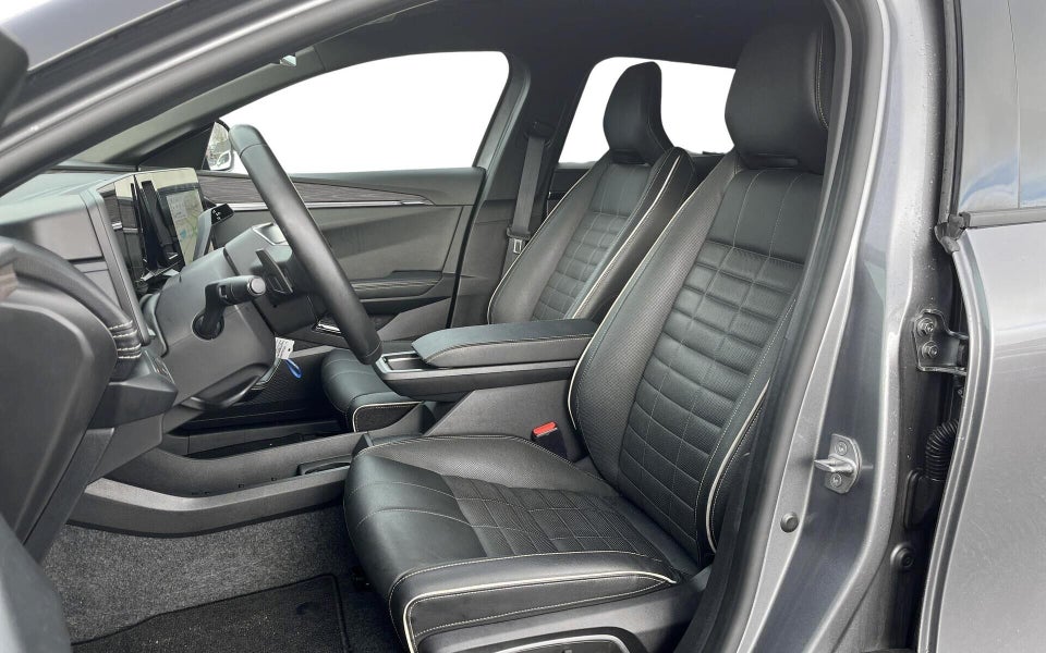 Renault Megane E-Tech 60 Iconic 5d