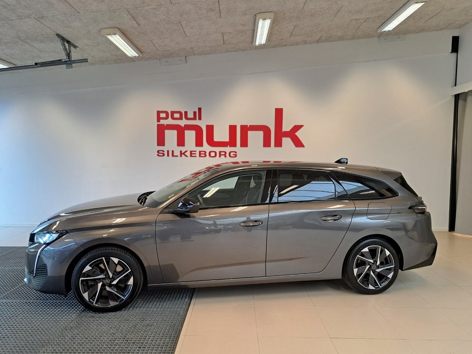 Peugeot 308 1,6 Hybrid First Selection SW EAT8 5d