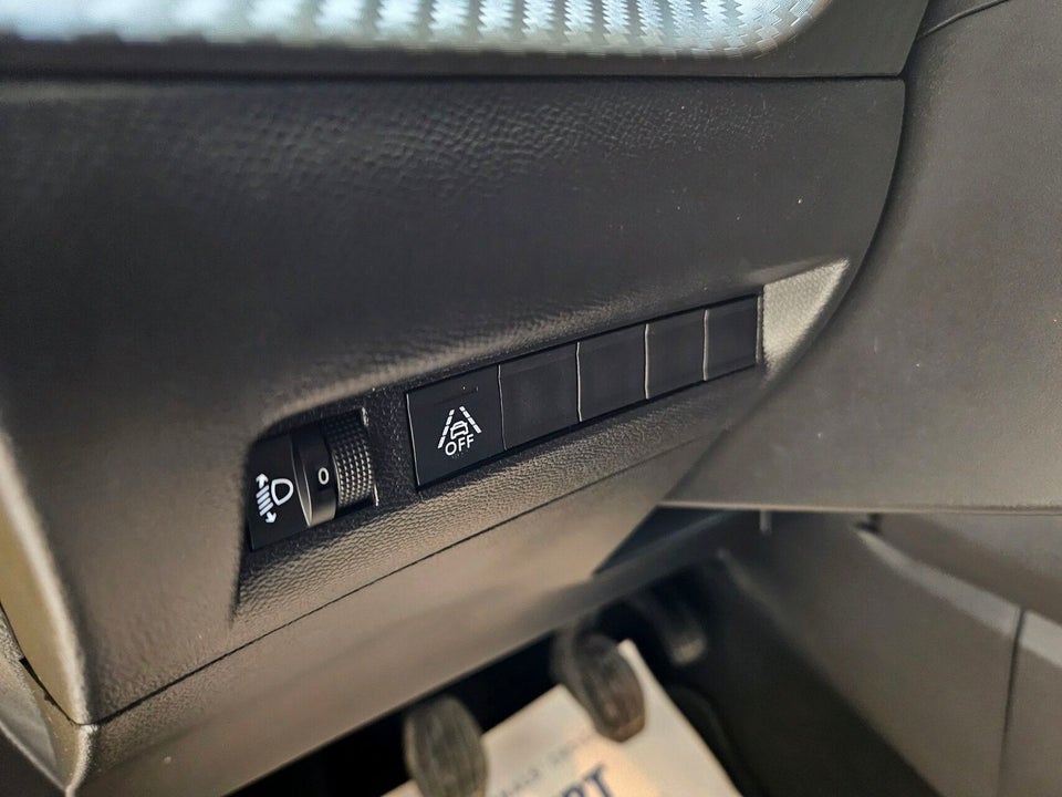 Peugeot 208 1,2 PureTech 75 Active 5d