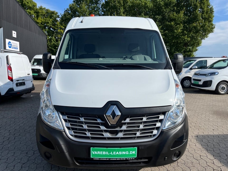 Renault Master III T33 2,3 dCi 135 L2H2 Kassevogn