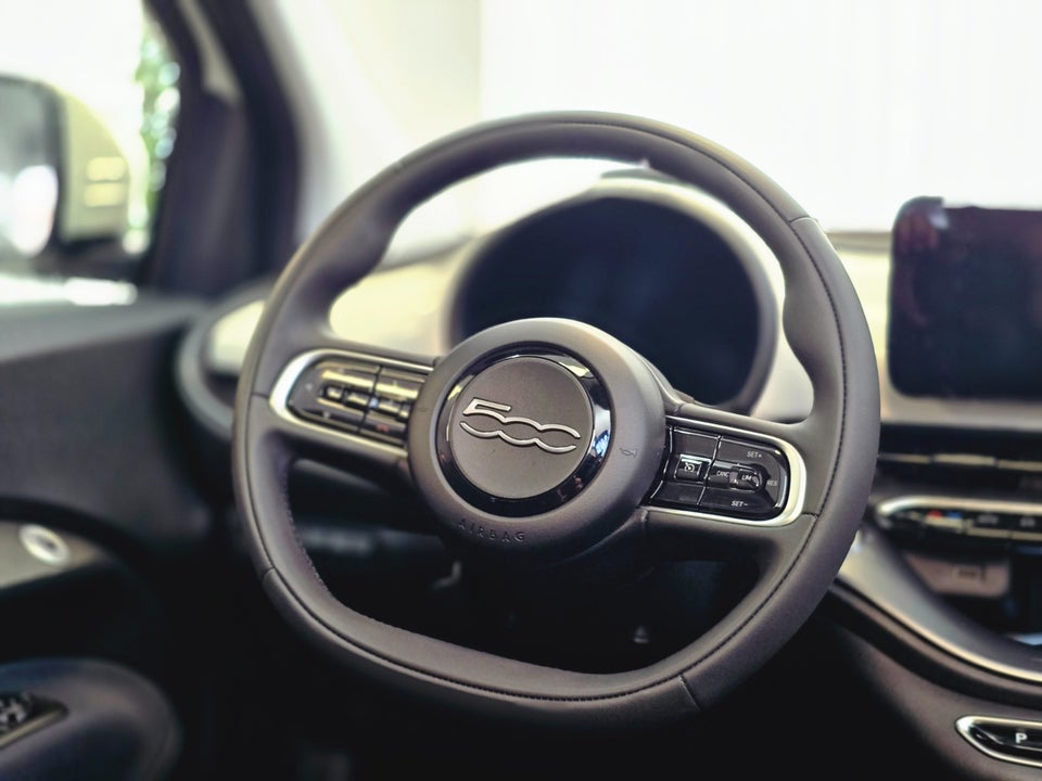 Fiat 500e 42 Icon Cabrio 2d