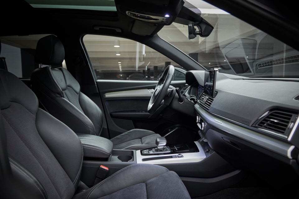 Audi Q5 55 TFSi e S-line quattro S-tr. 5d