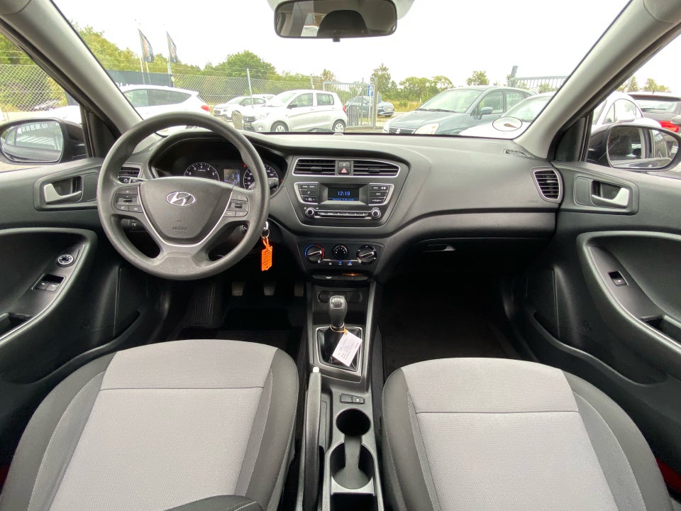 Hyundai i20 1,25 Life 5d