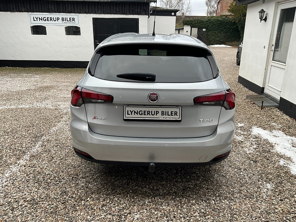 Fiat Tipo 1,4 16V Street SW 5d