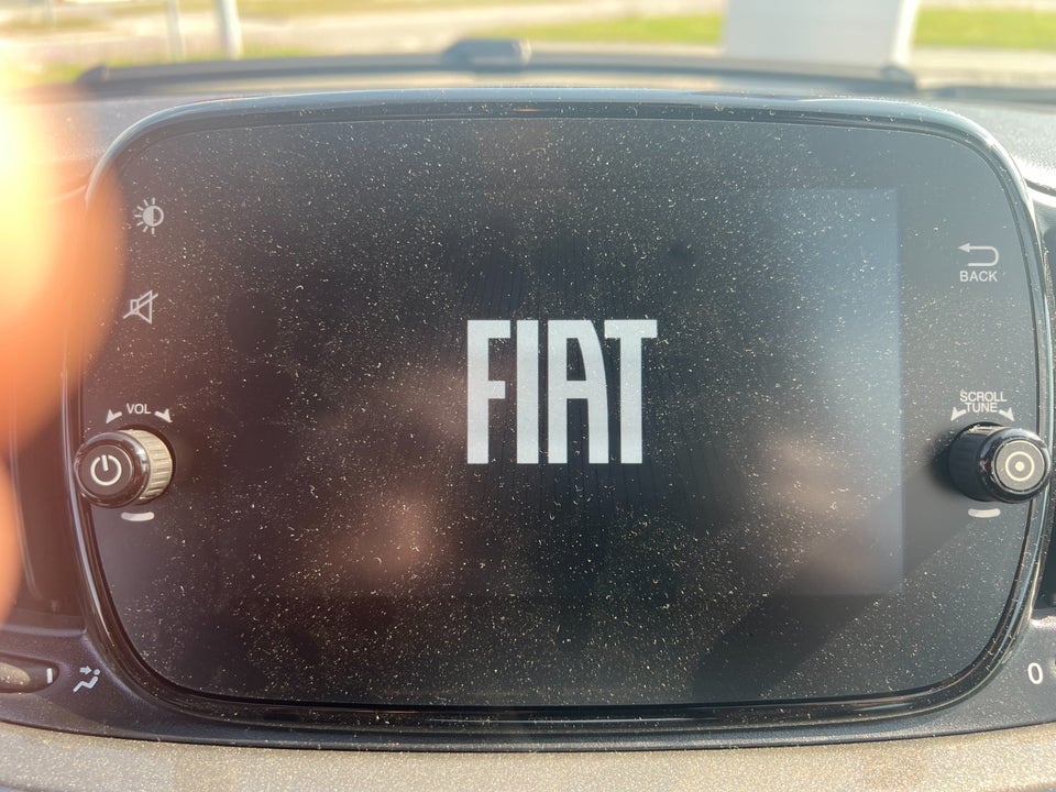 Fiat 500 1,0 Hybrid Vita Comfort 3d