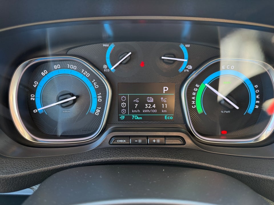 Peugeot e-Expert 50 L2 Premium Van