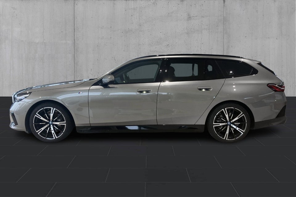 BMW i5 eDrive40 Touring M-Sport 5d