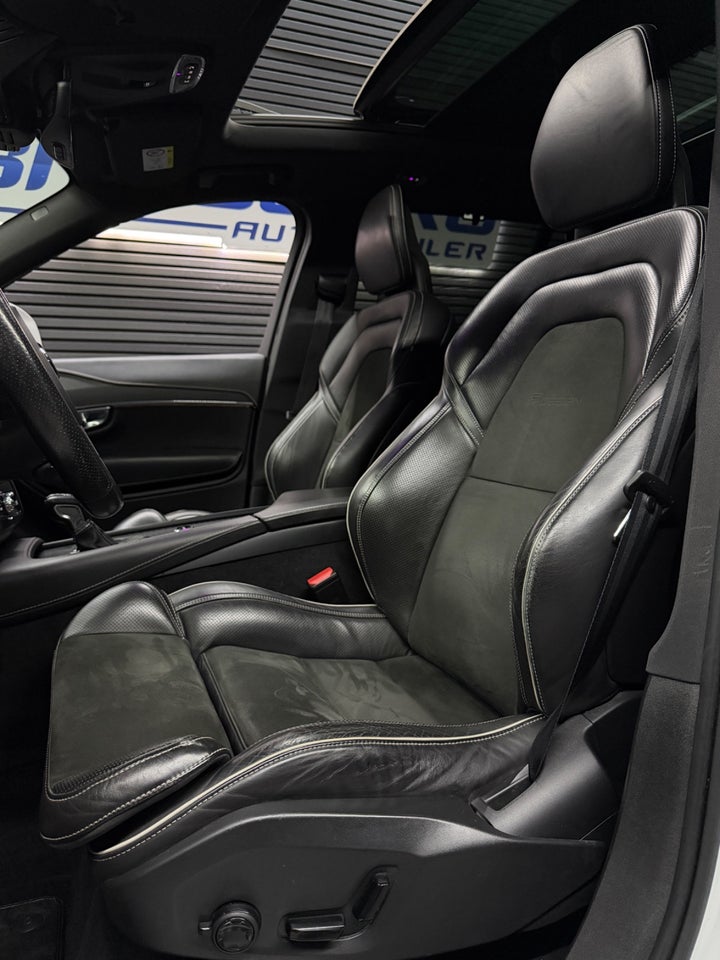 Volvo XC90 2,0 D5 235 R-Design aut. AWD 5d