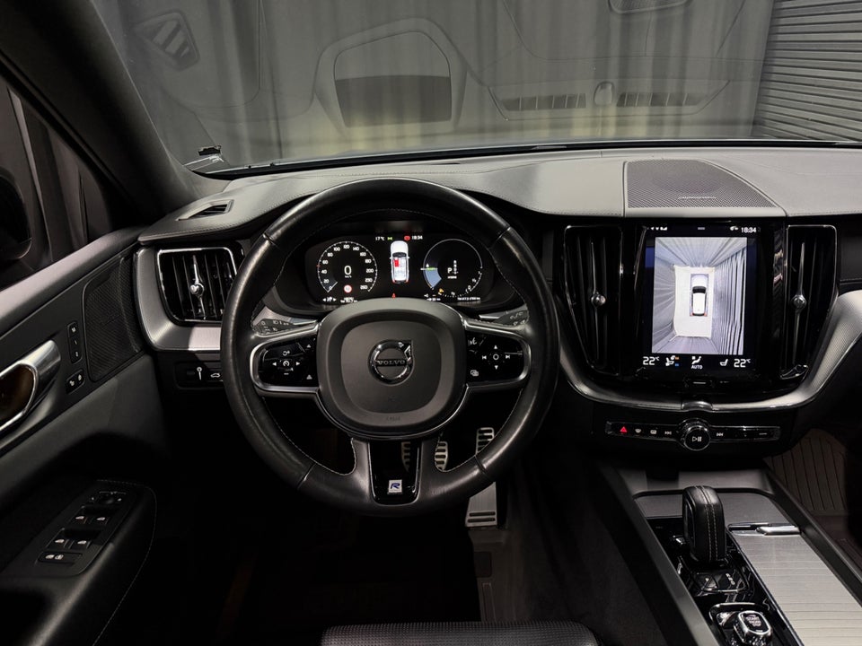 Volvo XC60 2,0 T8 ReCharge R-Design aut. AWD 5d