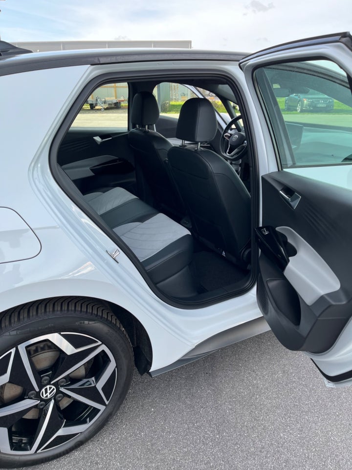 VW ID.3 77 Pro S 5d