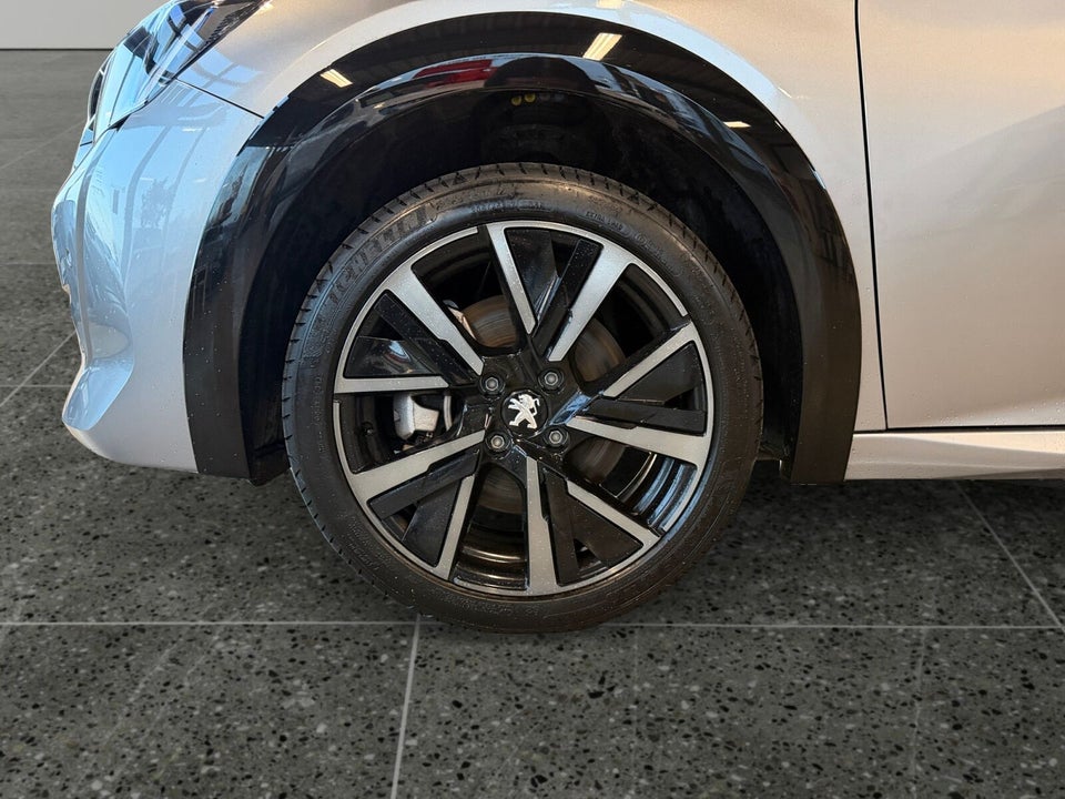 Peugeot e-208 50 GT 5d