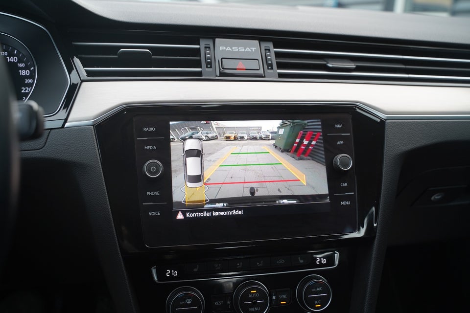 VW Passat 1,5 TSi 150 Elegance+ DSG 4d