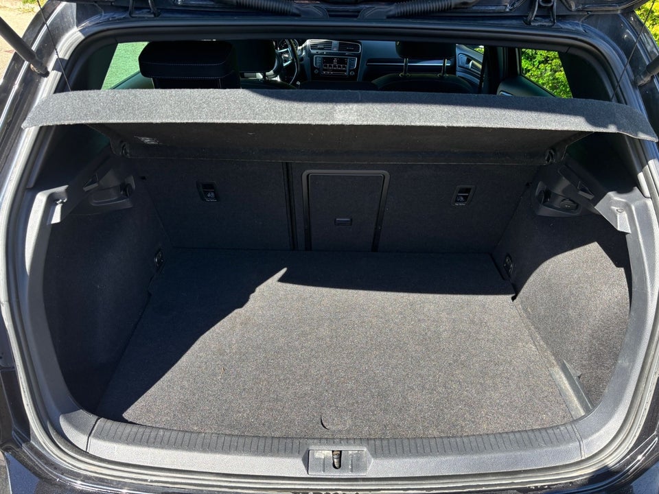 VW Golf VII 1,4 GTE Highline DSG 5d