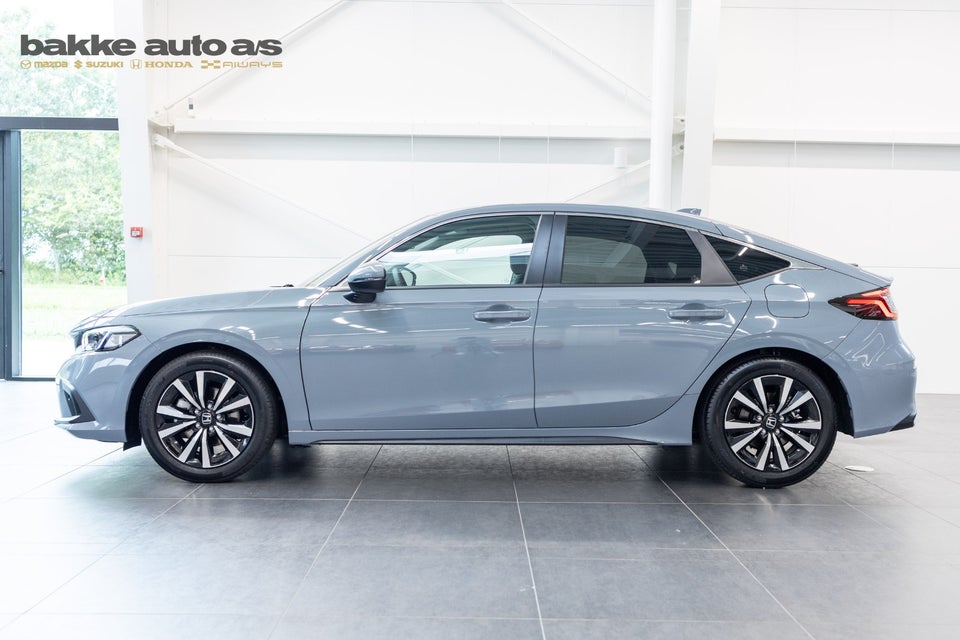 Honda Civic 2,0 e:HEV Elegance eCVT 5d