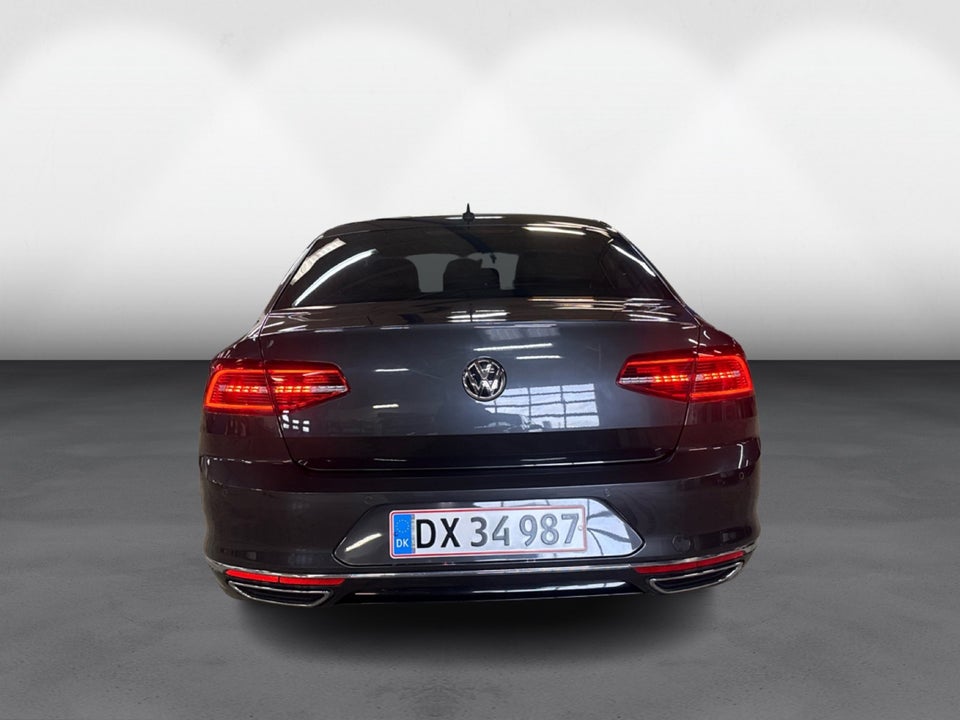 VW Passat 1,4 TSi 150 R-line DSG 4d