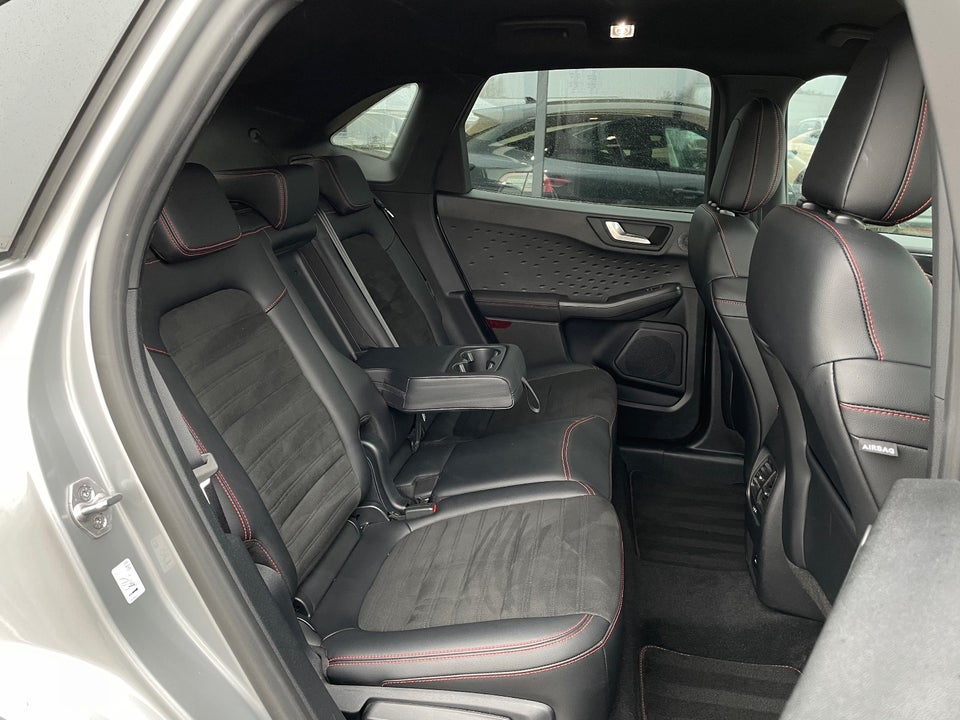 Ford Kuga 2,5 PHEV ST-Line X CVT 5d