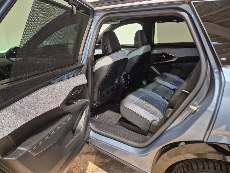 Peugeot e-5008 77 GT Pack 7prs 5d