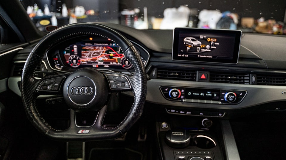 Audi A4 3,0 TDi 272 quattro Tiptr. 4d