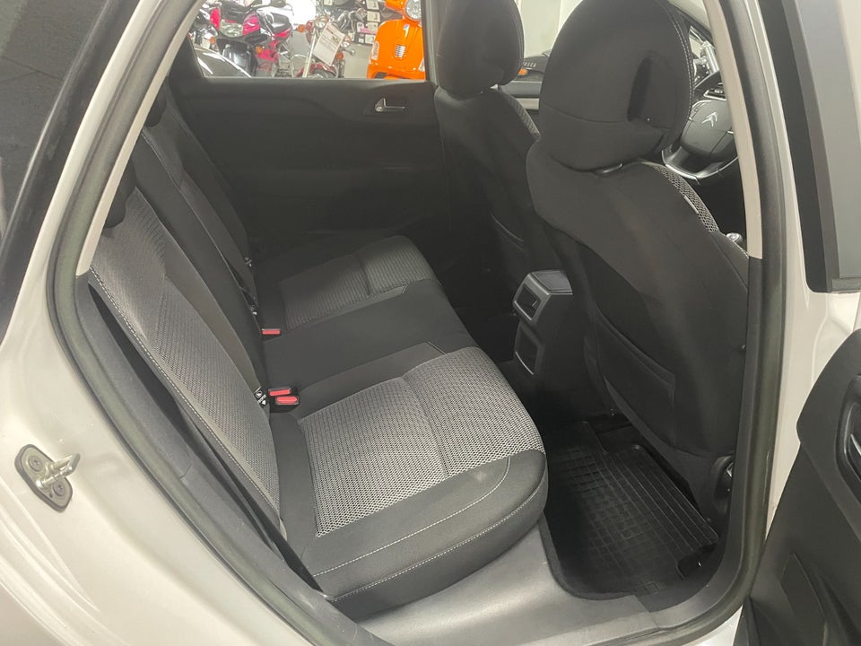 Citroën C4 1,6 VTi 120 Seduction 5d
