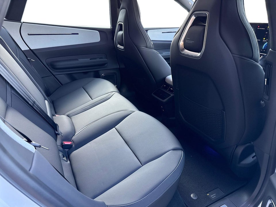 Polestar 4 Long Range AWD 5d