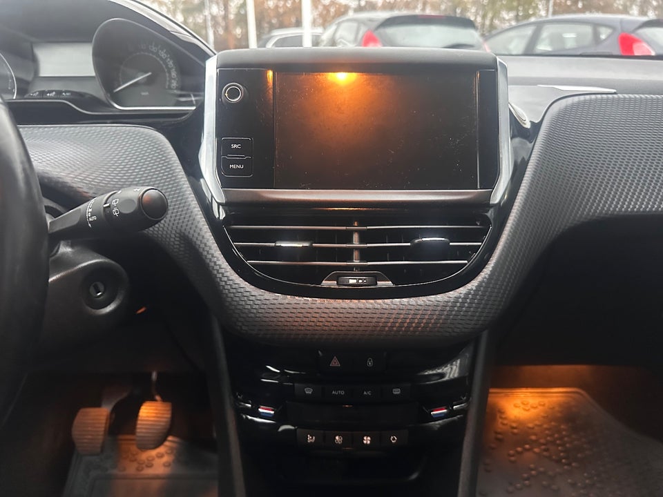 Peugeot 208 1,6 BlueHDi 100 Allure 5d