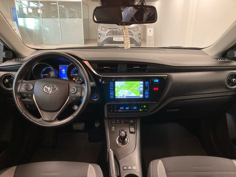 Toyota Auris 1,8 Hybrid H2 Comfort Touring Sports CVT 5d