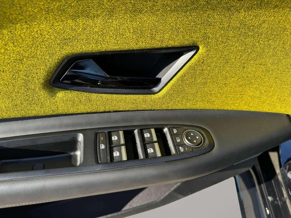 Renault 5 E-Tech 52 Iconic 5d