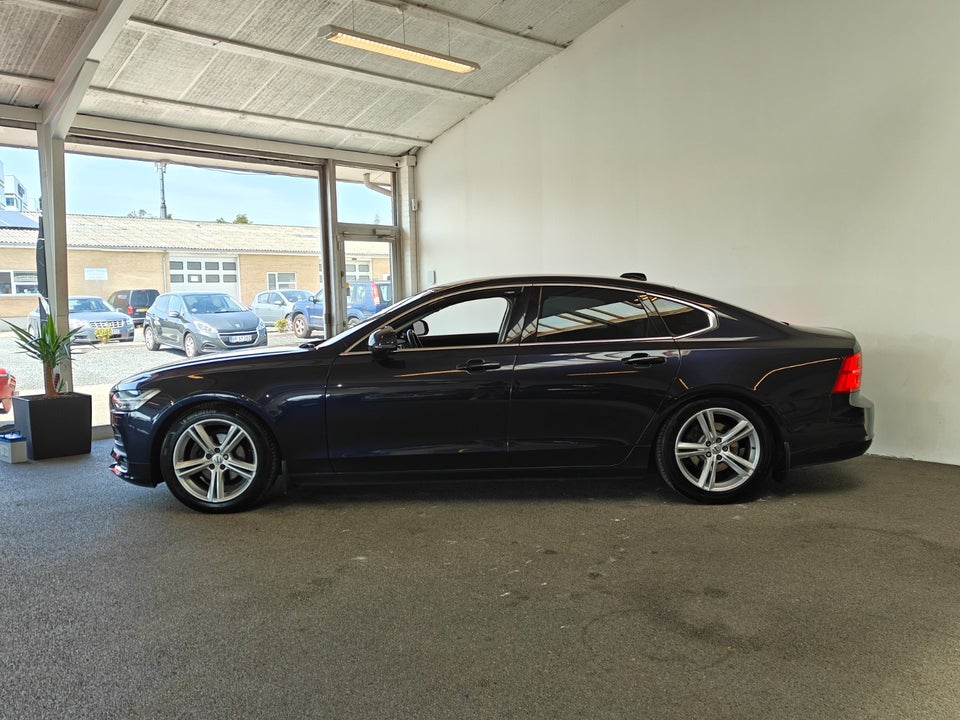 Volvo S90 2,0 D4 190 Momentum aut. 4d